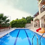 Hotel Pasha Port & Restaurant