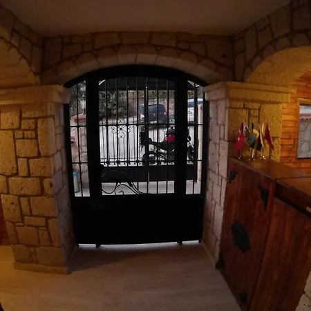 Ξενοδοχείο Pasha Port & Restaurant 3*