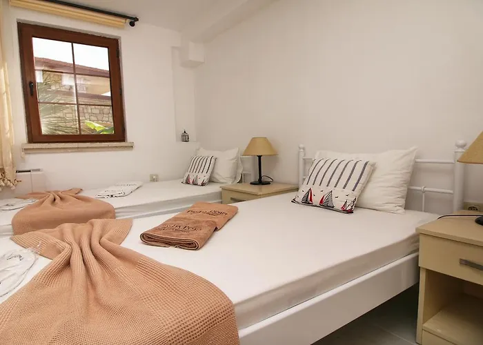 Pasha Port & Restaurant Hotel